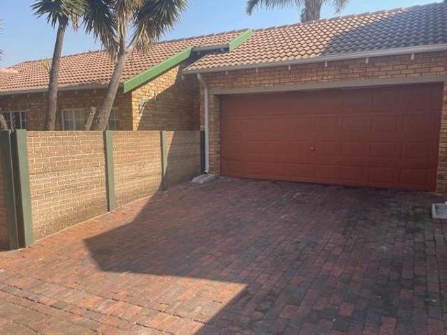2 Bedroom Townhouse in Radiokop