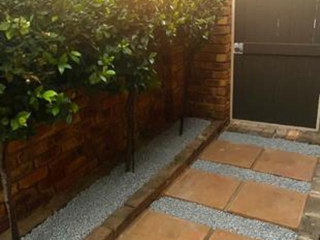 2 Bedroom Townhouse in Rooihuiskraal North