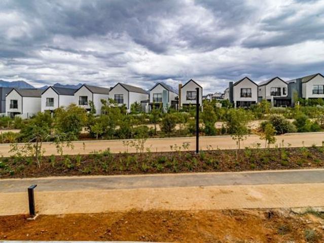 2 Bedroom Townhouse in Stellenbosch Central