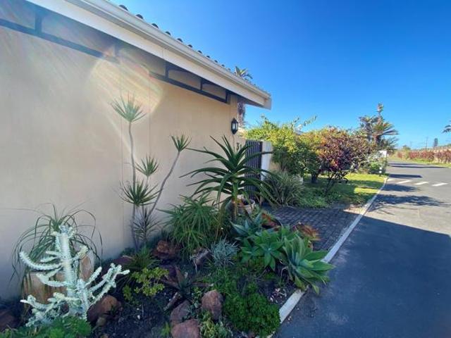 2 Bedroom Townhouse in Scottburgh South