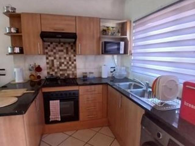 2 Bedroom Townhouse in Tulisa Park