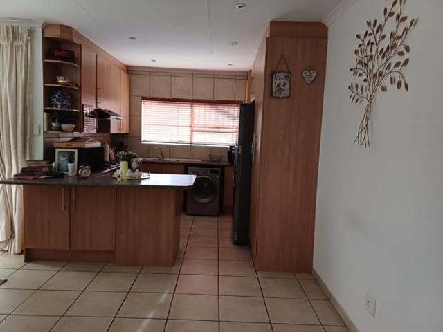 2 Bedroom Townhouse in Three Rivers East