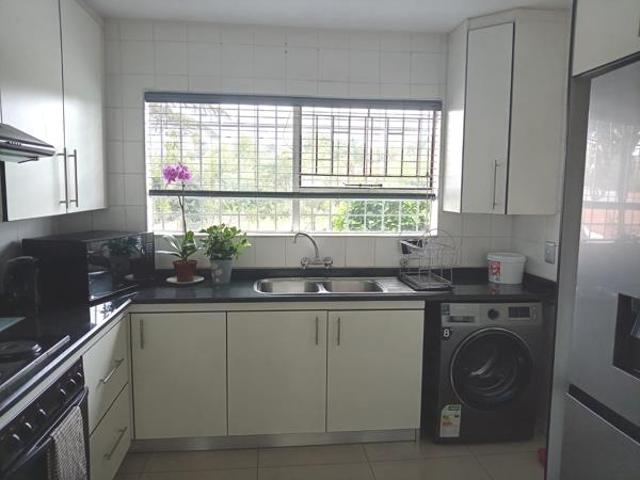 2 Bedroom Townhouse in Weltevreden Park