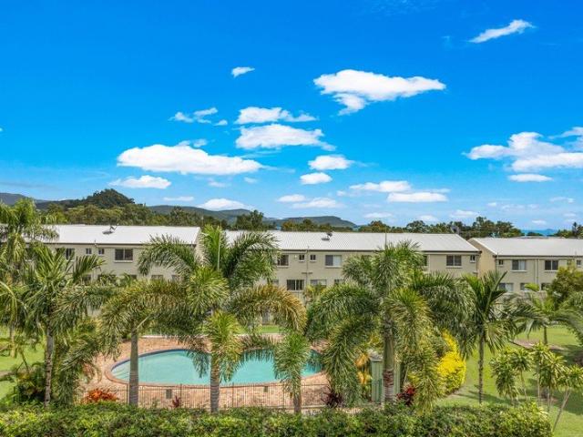 2 bedroom townhouse in Whitsunday Paradise Apartments