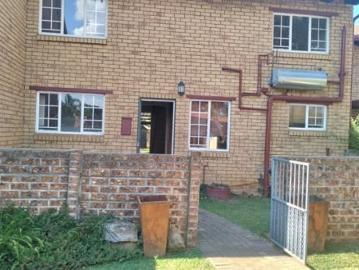 2 Bedroom Townhouse in Wierda Park