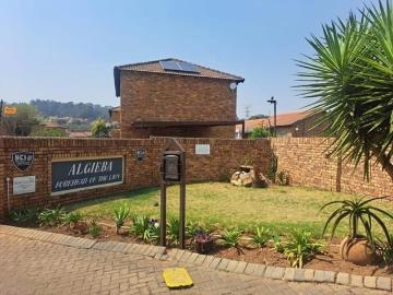 2 Bedroom Townhouse in Wilgeheuwel