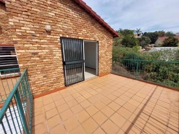 2 Bedroom Townhouse in Wilro Park