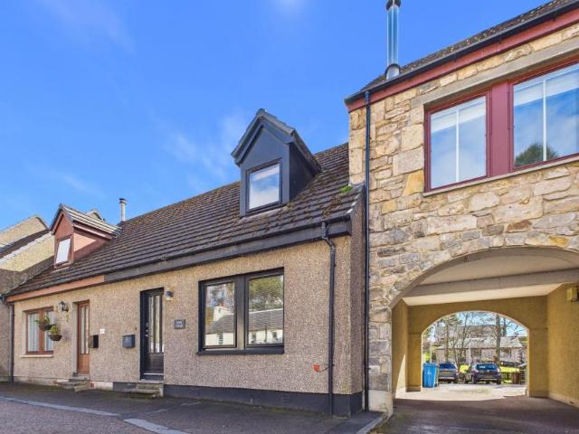 2 Bedroom Townhouse Kingussie Kingussie LS100809984