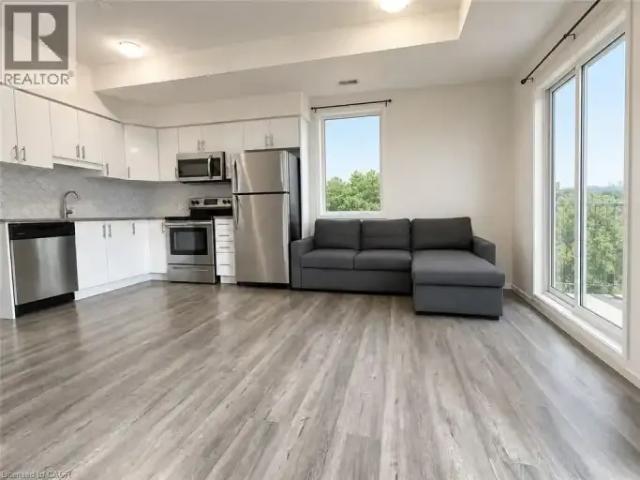 2 Bedroom Townhouse Kitchener ON 104864305
