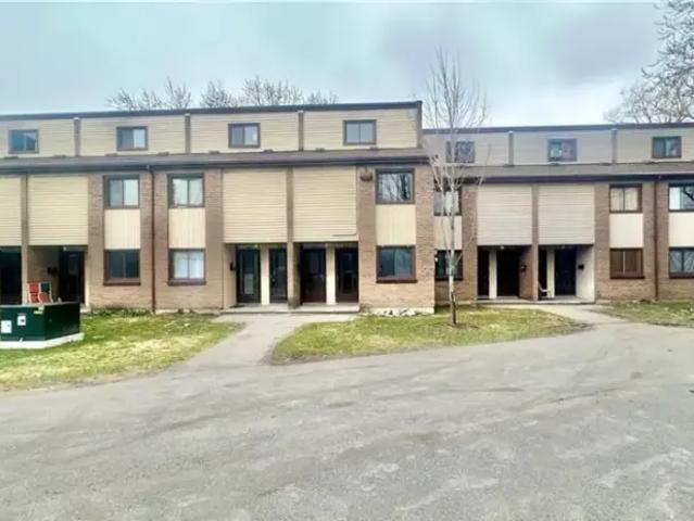 2 Bedroom Townhouse Kitchener ON 104941150