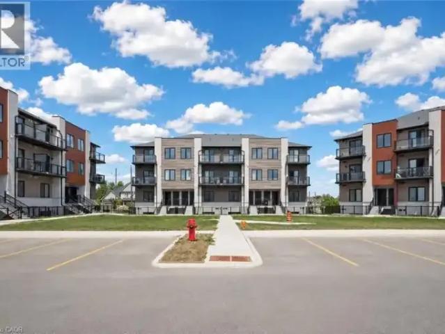 2 Bedroom Townhouse Kitchener ON 104257374