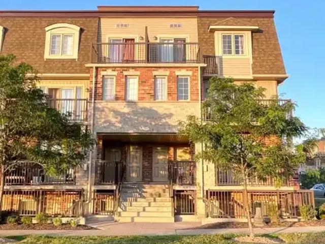2 Bedroom Townhouse Kitchener ON 105526243