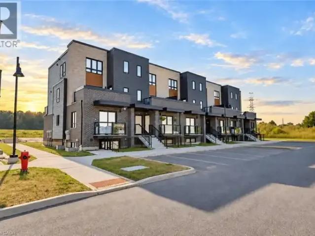 2 Bedroom Townhouse Kitchener ON 105654267