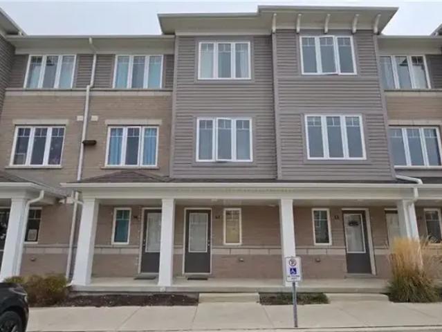 2 Bedroom Townhouse Kitchener ON 105004764