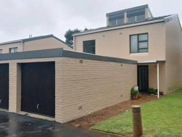 Townhouse for sale in La Rochelle, Bellville - Grill