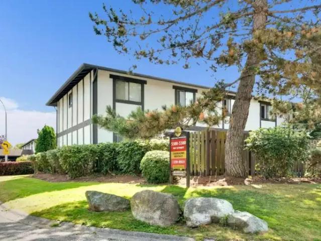 2 Bedroom Townhouse Langley BC 104710794