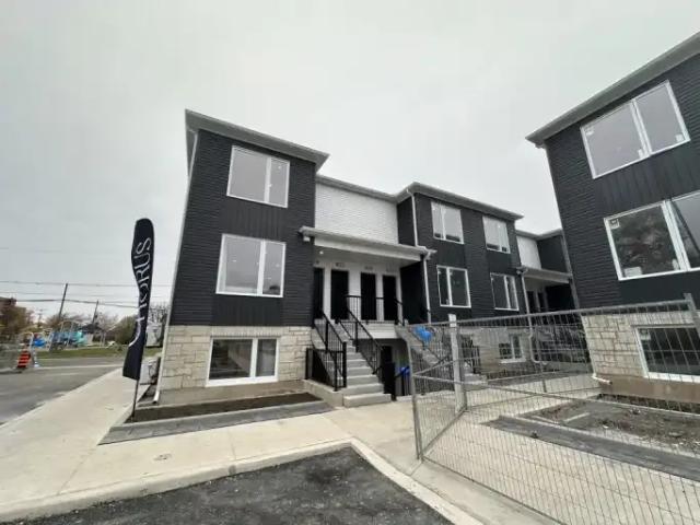 2 Bedroom Townhouse Port Colborne ON 96430913