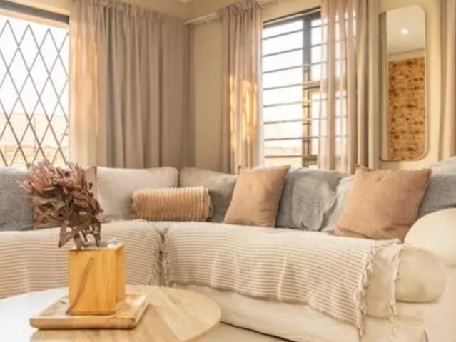 2 Bedroom Townhouse Rented in Sunair Park