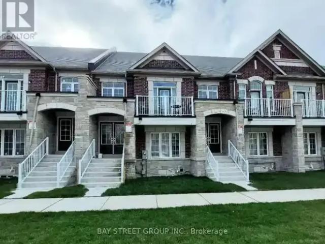 2 Bedroom Townhouse Richmond Hill ON 105119002
