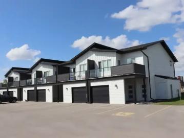 Fairford, Division No 19 - Parking