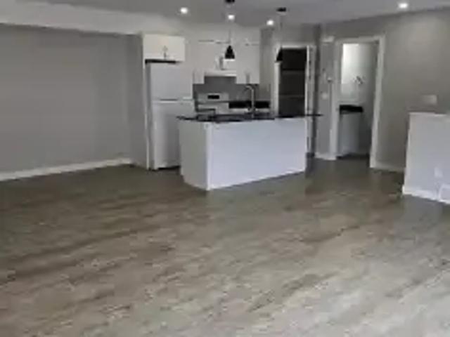 2 Bedroom Townhouse Sylvan Lake AB 103424633