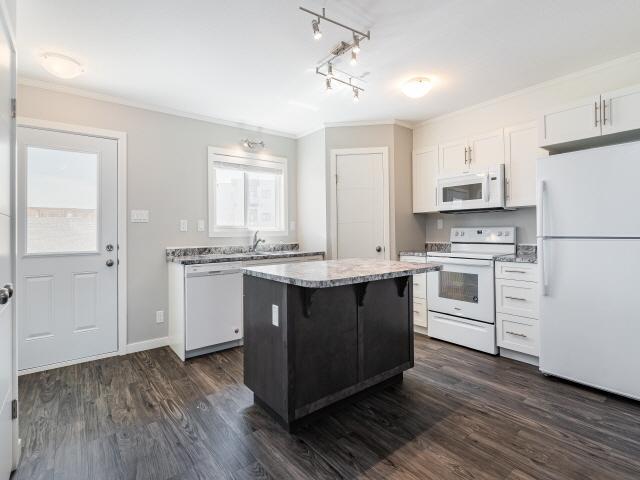 2 Bedroom Townhouse Saskatoon SK 96493798