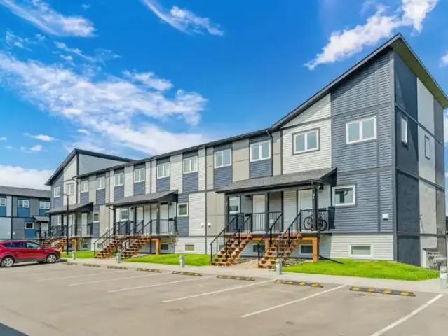 2 Bedroom Townhouse Saskatoon SK 98186788