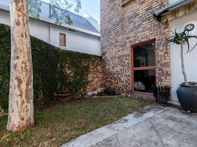 2 Bedroom townhouse sectional to rent in Fourways, Sandton
