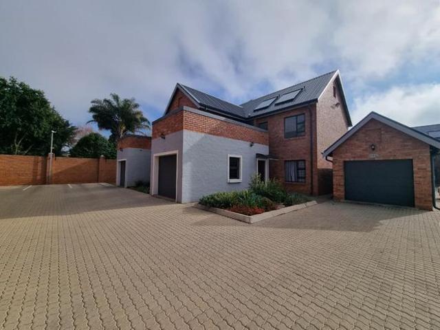 2 Bedroom townhouse sectional to rent in Rynfield, Benoni