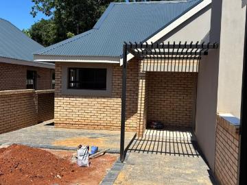 2 Bedroom townhouse sectional to rent in Wilkoppies, Klerksdorp