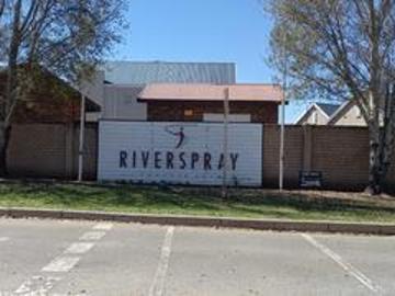 2 bedroom townhouse to on the market.
