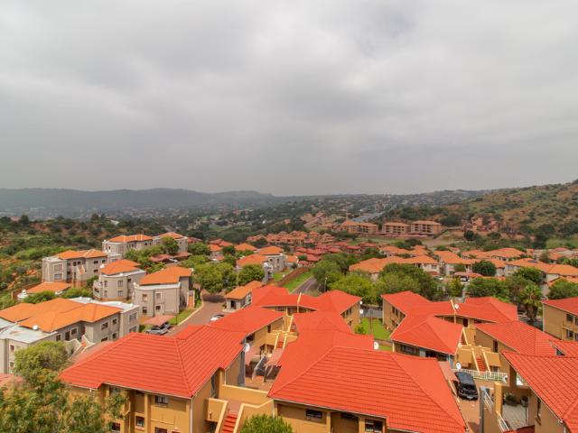 2 Bedroom Townhouse To Let in Winchester Hills