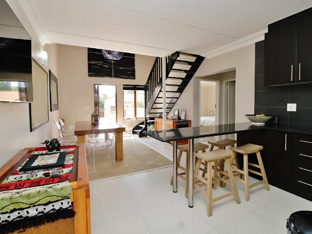 2 Bedroom Townhouse To Let in Bedfordview