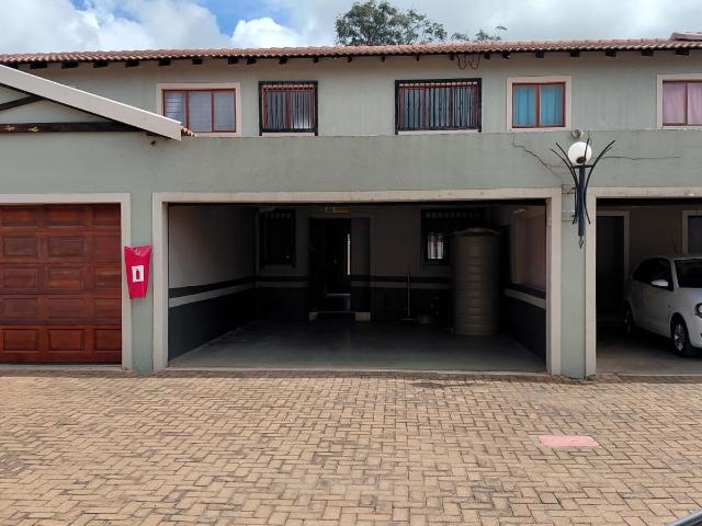 2 Bedroom Townhouse To Let in Greenhills