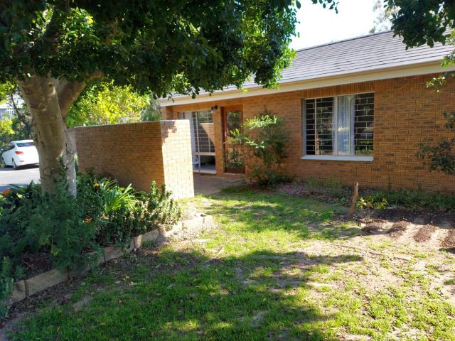 2 Bedroom Townhouse To Let in La Colline