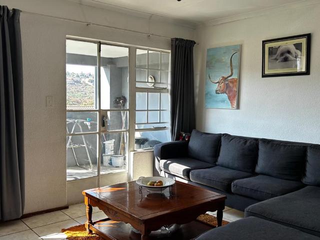 2 Bedroom Townhouse To Let in Linmeyer
