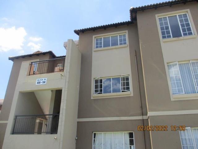 2 Bedroom Townhouse To Let in Meredale