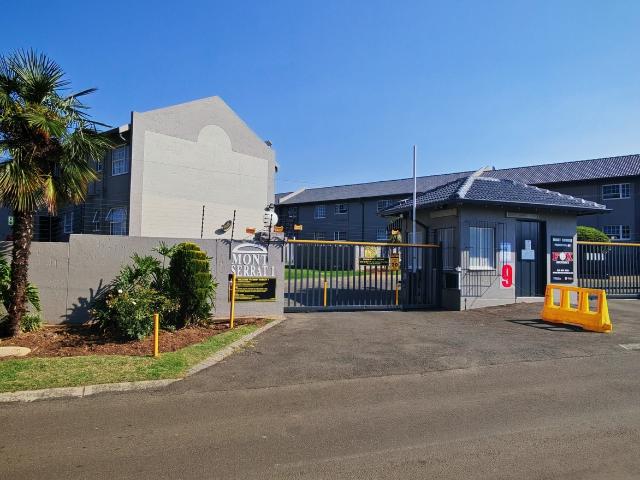 2 Bedroom Townhouse To Let in Meyersdal