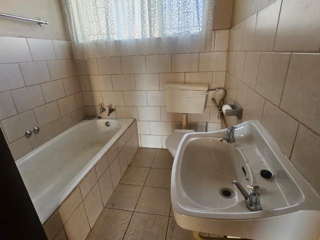 2 Bedroom Townhouse To Let in Naudeville