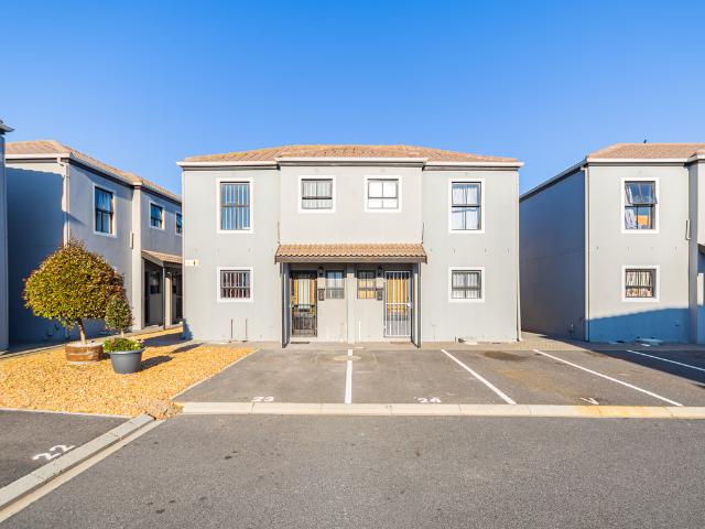 2 Bedroom Townhouse To Let in Parklands