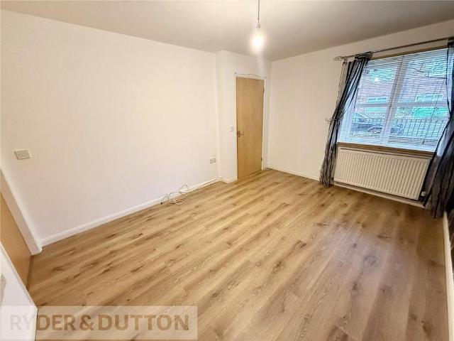 2 bedroom townhouse to rent