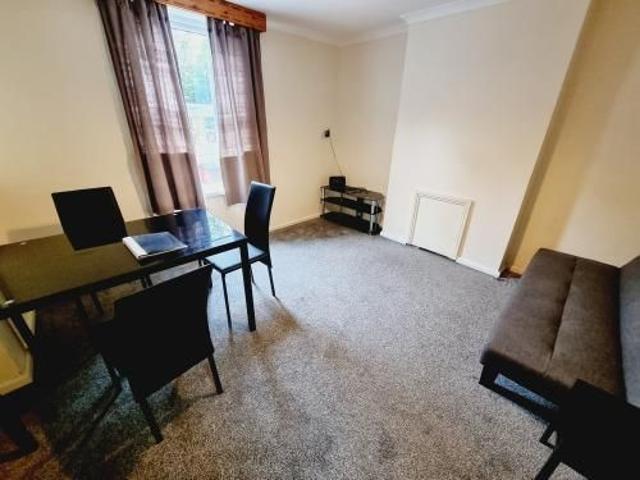 2 bedroom townhouse to rent