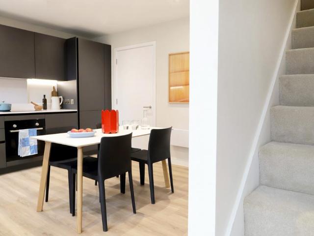 2 bedroom townhouse to rent