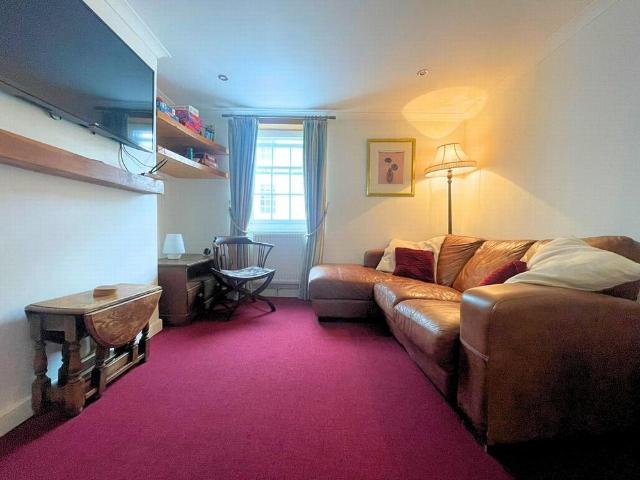 2 bedroom townhouse to rent