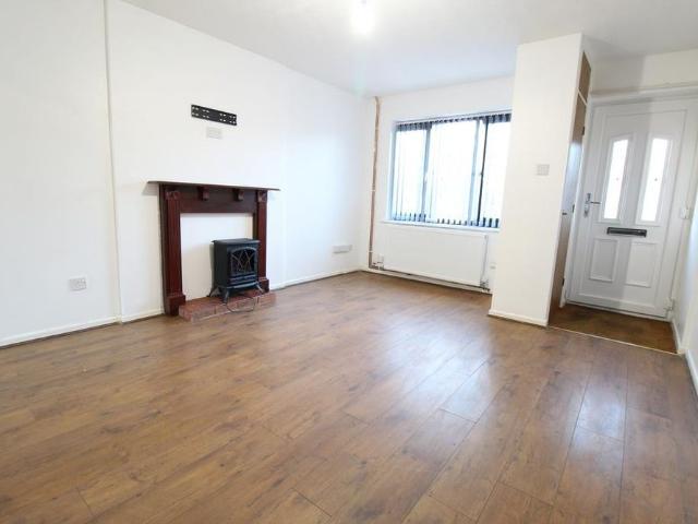 2 bedroom townhouse to rent
