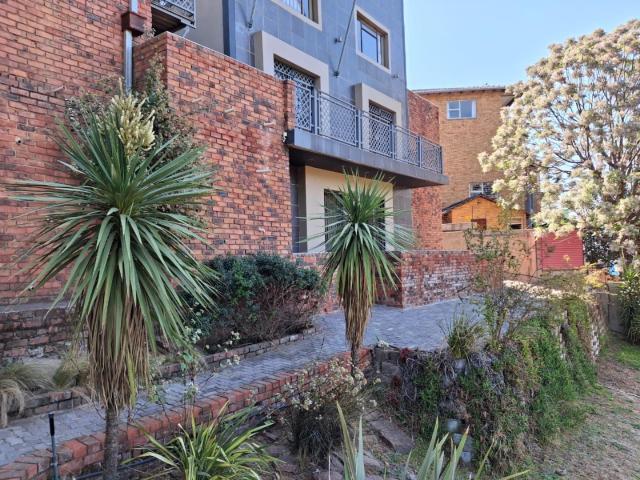 2 Bedroom Townhouse to Rent