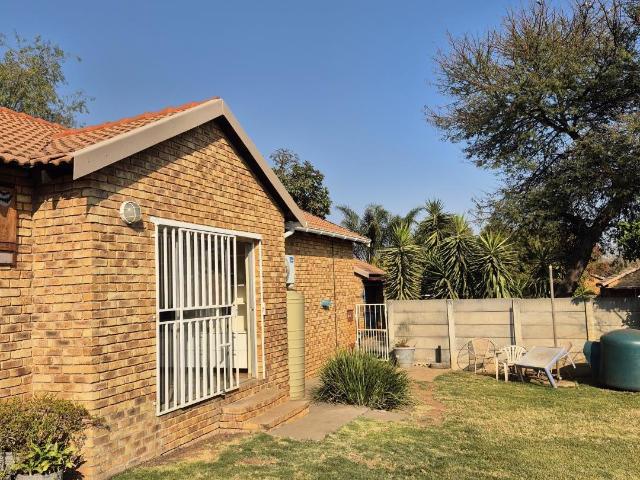 2 Bedroom Townhouse to Rent