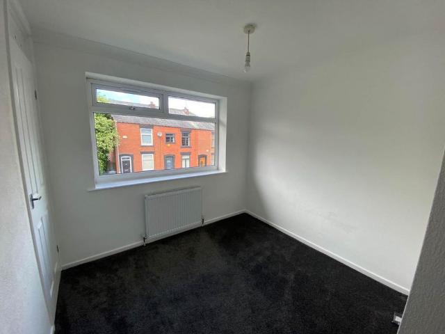 2 bedroom townhouse to rent