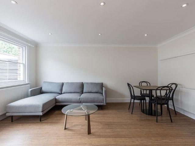 2 bedroom townhouse to rent