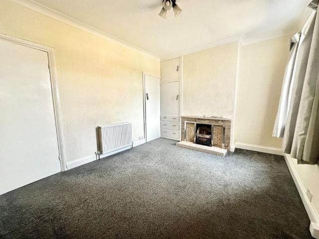 2 bedroom townhouse to rent